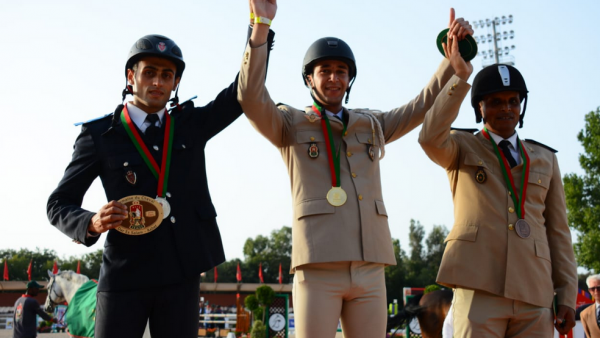 خيالة الأمن الوطني يحرزون على ميدالية ذهبية في ترويض الخيول