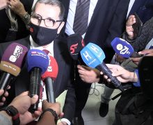 لحظة ارتباك سعد الدين العثماني . أبرز قيادي العدالة والتنمية يرفضون الادلاء بالتصريحات