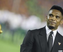 صامويل إيتو يهنئ المغرب على الفوز الذي حققه في أولى مبارياته بالكان