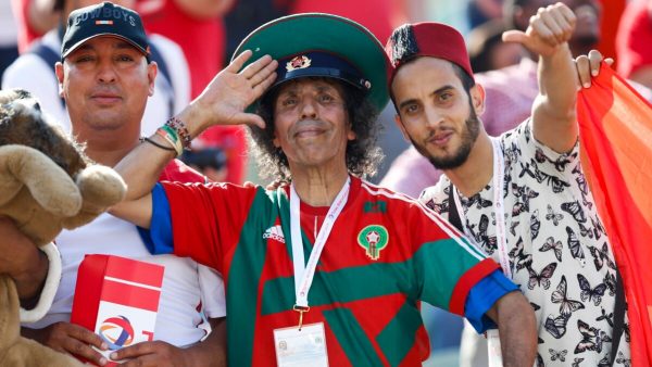كأس أمم إفريقيا: مغاربة ياوندي ينوهون بتأهل الأسود