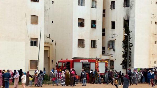 عين حرودة …. ” شارجور”  يحول غرف شقة إلى رماد بعد احتراق أثاثها (صور )