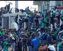 الدارالبيضاء …كارثة .إصابات وإغماءات في صفوف مشجعين بمحيط مركب محمد الخامس ( فيديوهات )