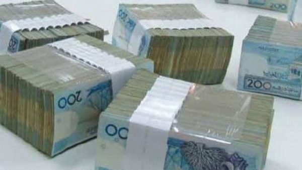 الصخيرات ….موظف ببنك يحتلس حوالي 200 مليون سنتيم ويفر للخارج