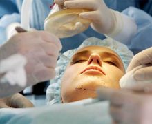 الدارالبيضاء….اعتقال زوجة طبيب التجميل الشهير  التازي و شقيقه  وممرضات ومتابعة الطبيب في حالة سراح