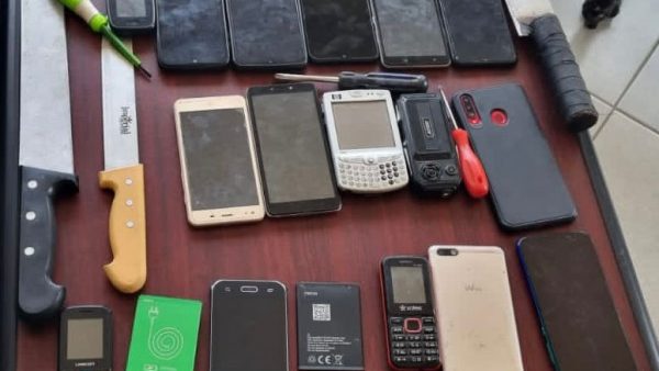 سطات …عصابة المنازل  من بينهم قاصرون وفتاتين  في قبضة الأمن