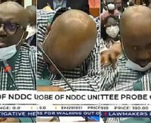 فيديو.. مسؤول نيجيري “يفقد الوعي” خلال مواجهته باتهامات فساد