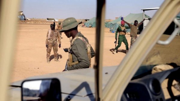 مالي…..مــ ـقــ ـتل 11 شخصا  في مخيم للنازحين