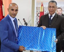 المحمدية ….منظمة حقوقية تفاجئ دركي سابق بمبادرة غير متوقعة  والمصالح الإجتماعية للدرك الملكي مطالبة يالتدخل  ( فيديو وصور )