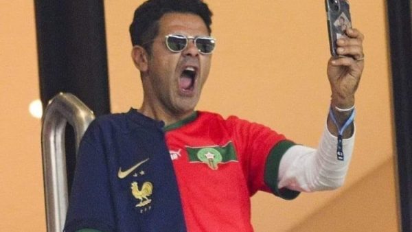 الكوميدي جمال الدبوز يكشف عن وجهه الحقيقي في مقابلة فرنسا ضد المغرب مونديال 2022 بقطر