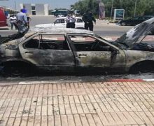 الرباط …النيران تحول سيارة إلى كثلة من الحديد