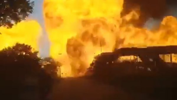جنوب إفريقيا …8 قتلى وعدة إصابات وأضرار بمباني جراء انفجار شاحنة وقود