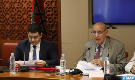 مجلس النواب.. لجنة برلمانية تصادق بالإجماع على مشروع قانون يتعلق بسن أحكام خاصة بالمجلس الوطني للصحافة