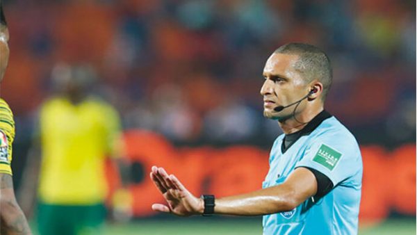 الحكم المغربي رضوان جيد ضمن قائمة حكام كأس العالم للأندية