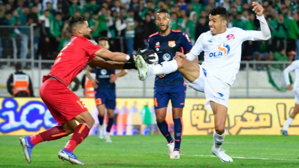 بطولة .. الدفاع الحسني الجديدي يتعادل أمام الرجاء الرياضي