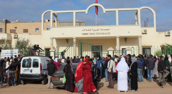 الشلالات …  عمليات بناء مستودعين حاليا  في واضحة النهار بدون ترخيص