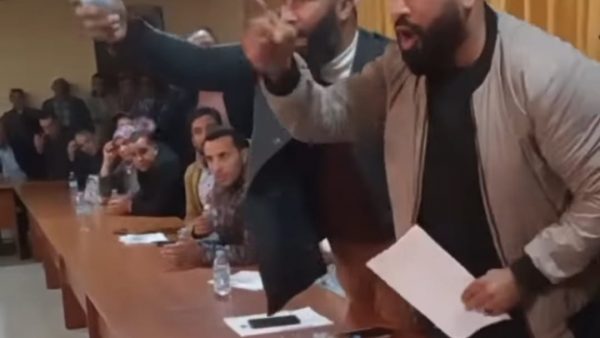 المحمدية….جماعة تغرق ، ورئيسها يستغيت ، والعامل مطالب بالتدخل لإنقاد ما يمكن إنقاده