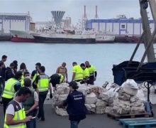 كولومبيا ….العثور على غواصة محملة ب 2،6 طن من مخدر الكوكايين وجـثـ.ـتـ.ـيـن بداخلها