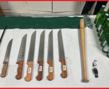 الدارالبيضاء….توقيف شخص رشق السيارات بقنينات زجاجية فارغة مع حجز عدة سكاكين
