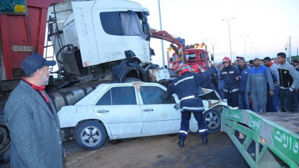 قلعة السراغنة ….  مصرع 5 أشخاص وإصابة 5 آخرين في حادثة سير