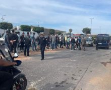 الدارالبيضاء….مشجعون مكناسيون يخربون ممتلكات عامة ويصيبون 5 من القوات العمومية بجروح متفاوتة الخطورة ( صور )