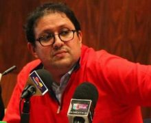 أيت منا  يوجه اتهامات خطيرة لأحد  المترشحين لرئاسة فريق الرجاء الرياضي