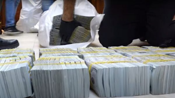 العراق.. جهاز الأمن  يحجز 14 مليون دولار كانت  معدة للتهريب