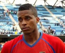 مصرع لاعب كرة قدم دولي بالرصاص في ظروف غامضة