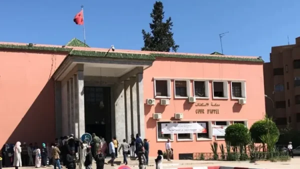 مراكش…إيداع رئيس جماعة ومقاول السجن ومتابعة آخرين في حالة سراح