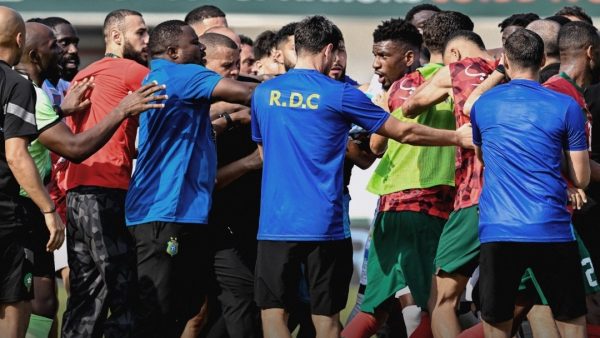 الجامعة الملكية المغربية  لكرة القدم  تصف قرار توقيف  وليد الركراكي  لأربع مباريات بالمجحف