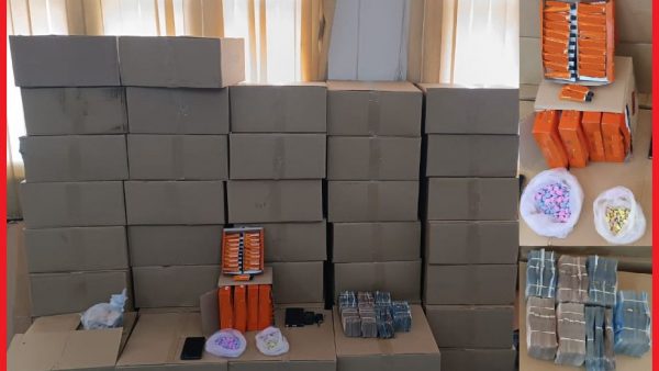 مكناس…. حجز 36 ألف عبوة للصاق  واعتقال مستخدم بشركة  تقوم بصناعتها