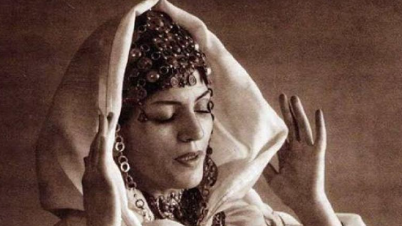 من هي طاووس عمروش التي احتفل غوغل  اليوم بذكرى ميلادها؟ الجزائرية الهاربة من بلادها