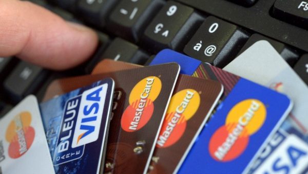 عباقرة في خدمة الإجرام …اعتقال 3 أشخاص يقرصنون بطاقات الأداء البنكي