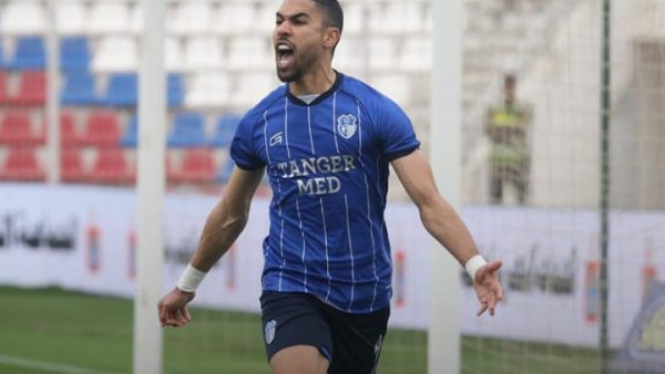 إتحاد طنجة ينتصر على الفتح الرباطي  بهدفين مقابل هدف.