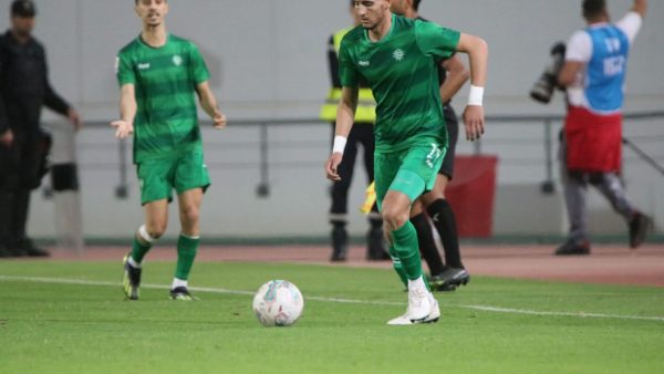 مولودية وجدة تعود من آكادير بتعادل