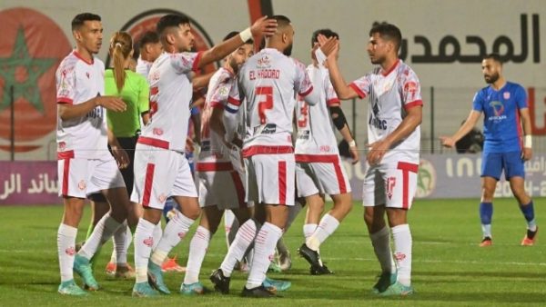 الوداد يفوز على حسنية أكادير بهدف لصفر