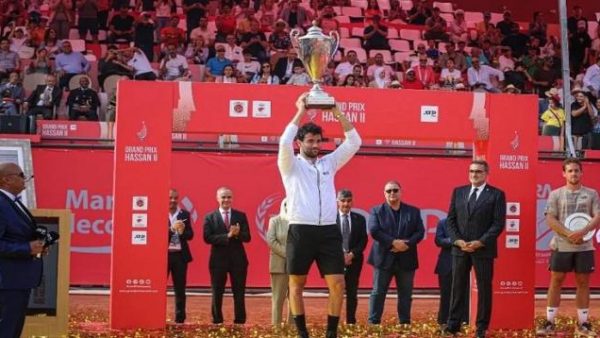 الإيطالي بيريتيني يتوج بلقب الدورة 38 لجائزة الحسن الثاني الكبرى للتنس