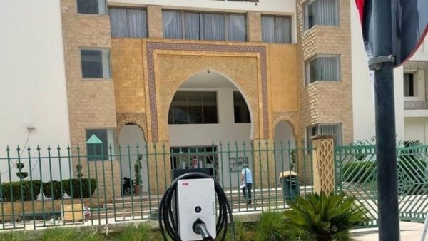 مجلس عمالة فاس يصادق على اتفاقيات  مشاريع للنهوض بالبنيات التحتية الصحية والطرقية