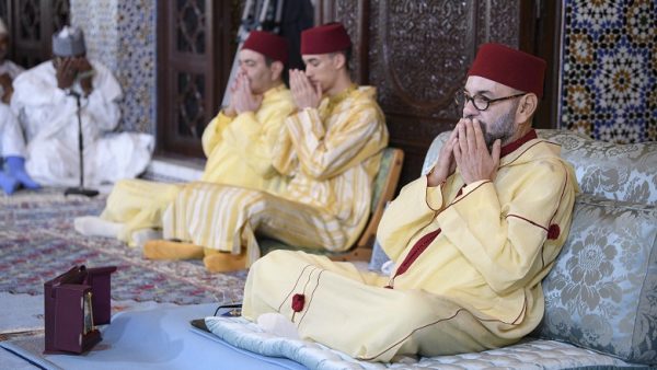 أمير المؤمنين يترأس الدرس الخامس من سلسلة الدروس الحسنية الرمضانية