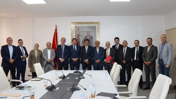 وزارة الصحة والحماية الاجتماعية ترعى الحوار التشاركي مع مصنعي الأدوية بالمغرب