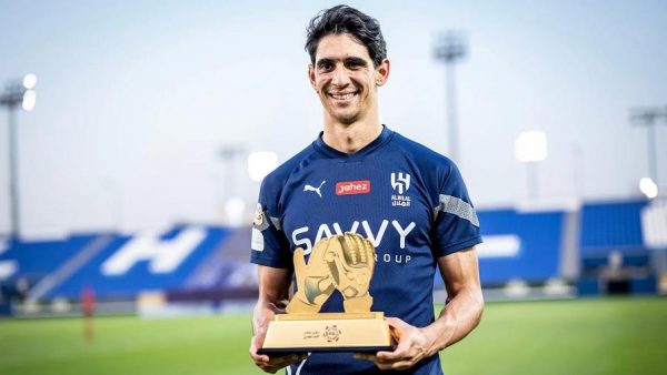 ياسين بونو أفضل حارس مرمى في الدوري السعودي
