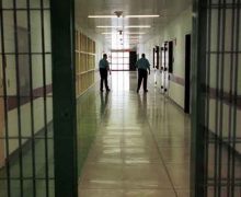 عمالة الصخيرات تمارة …..جزارون اشتروا أبقار وعجول لذبــ..ـحها  بالأسواق الأسبوعية فوجدوا المجازرة مغلقة