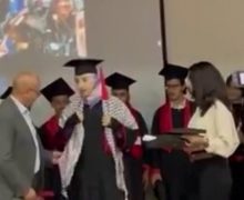 ميراوي  يخرج عن صمته في قضية ارتداء تلميذة لكوفية  فلسطينية وامتناع  عميد كلية عن تسليمه جائزتها