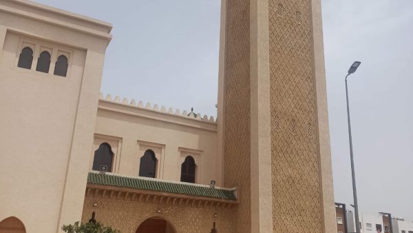 مسجد بمقاطعات البرنوصي مضرب عن إقامة صلاة الجمعة ، بينما تقام به باقي الصلوات والتراويح