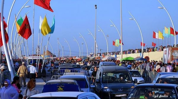 فضــ.ـيحة ….موسم مولاي عبد الله يستقبل زواره بمياه مجاري الصرف الصحي