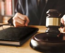 أنبه ضميره كشاهد داخل  محكمة استئناف ، فأنقد متهما مدان بالسجن المؤبد