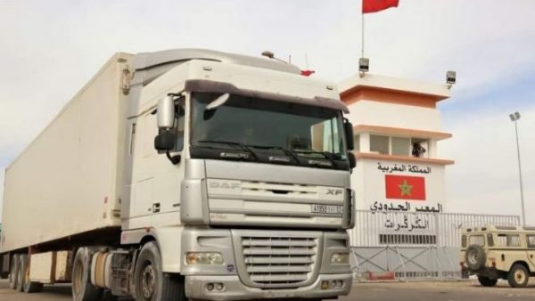 إحباط محاولة تهريب طن و934 كيلوغراما من مخدر الشيرا، بالكركرات