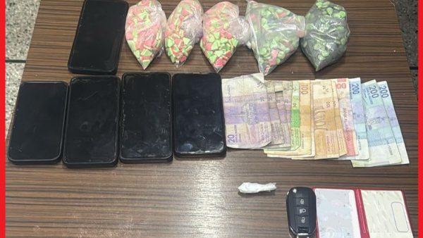 مكناس….توقيف 4 أشخاص جلبوا 1175 قرص مهلوس من نوع “إكستازي” وجرعة من مخدر الكوكايين من الشمال
