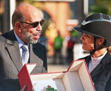 الدوري الملكي المغربي (مرحلة تطوان) : الفارسة الفرنسية إينيس جولي تفوز بالجائزة الكبرى كأس العالم، لصاحب السمو الملكي ولي العهد الأمير مولاي الحسن