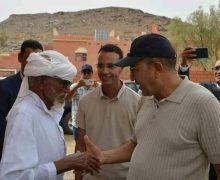 عامل إقليم زاكورة يحل بدوار هودا بجماعة تغبالت للاطلاع على أحوال الساكنة ( صور )