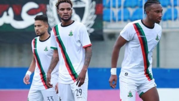 الدفاع الجديدي يفرمل نتائج الجيش ويلحق به أول هزيمة